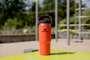 Stanley 0.89L The IceFlow Flip Straw Tumbler - Tigerlily (Kırmızı) için detaylar